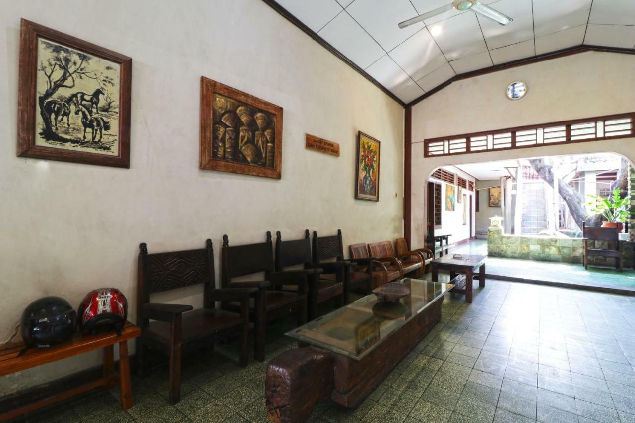 ג'קרטה Borneo Hostel מראה חיצוני תמונה